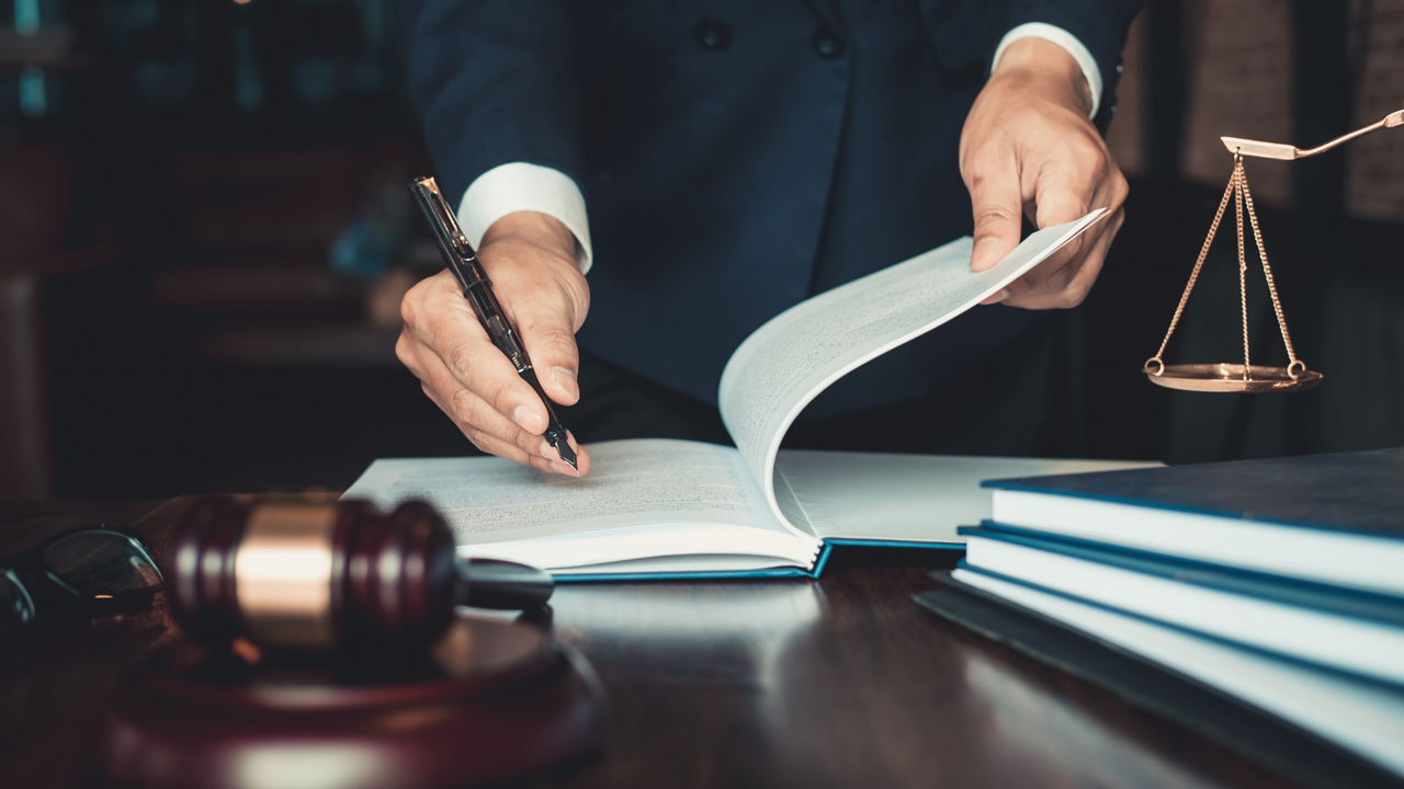 how much do probate lawyers charge